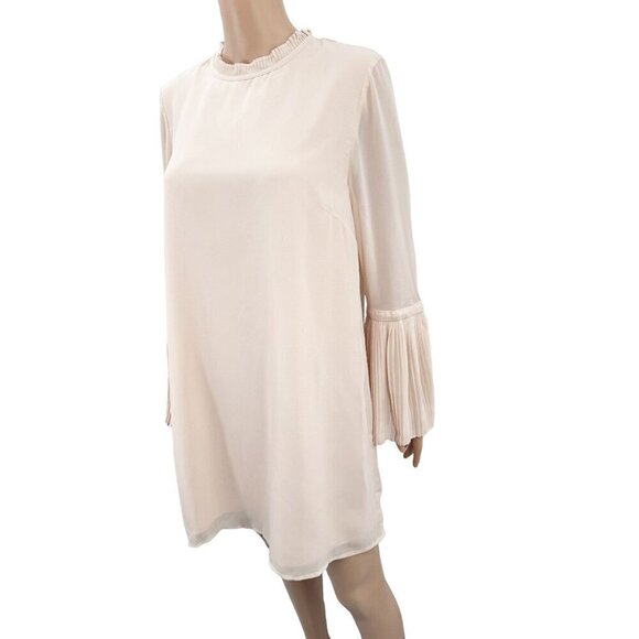 Cupcakes and Cashmere Bell Sleeve Mini Dress NWT - Picture 3 of 9